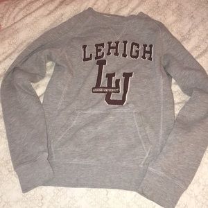 College crew neck with front pocket